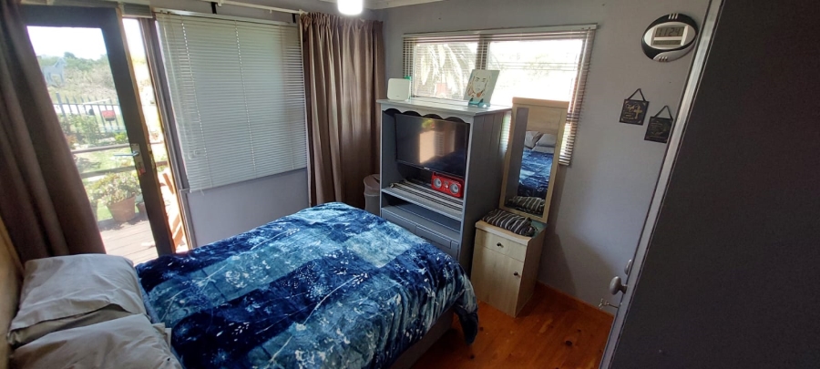 3 Bedroom Property for Sale in Paradise Beach Eastern Cape